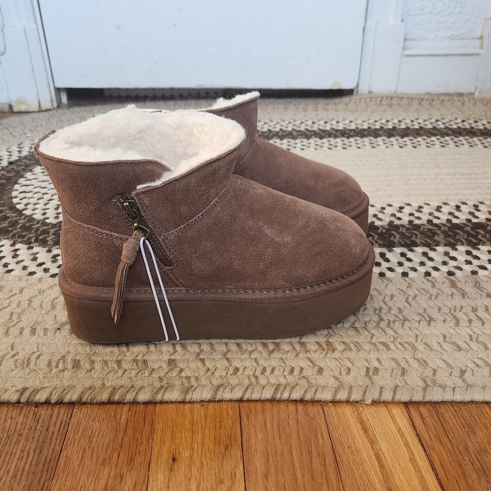 Bearpaw Brown Toni Zip Side Boots